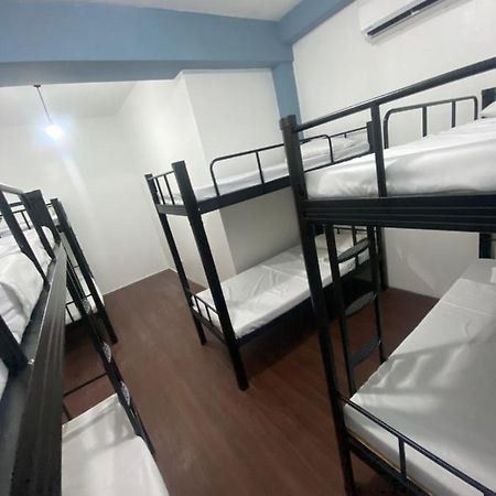סן פדרו מקאטי Lime Lite Manila Hostel מראה חיצוני תמונה