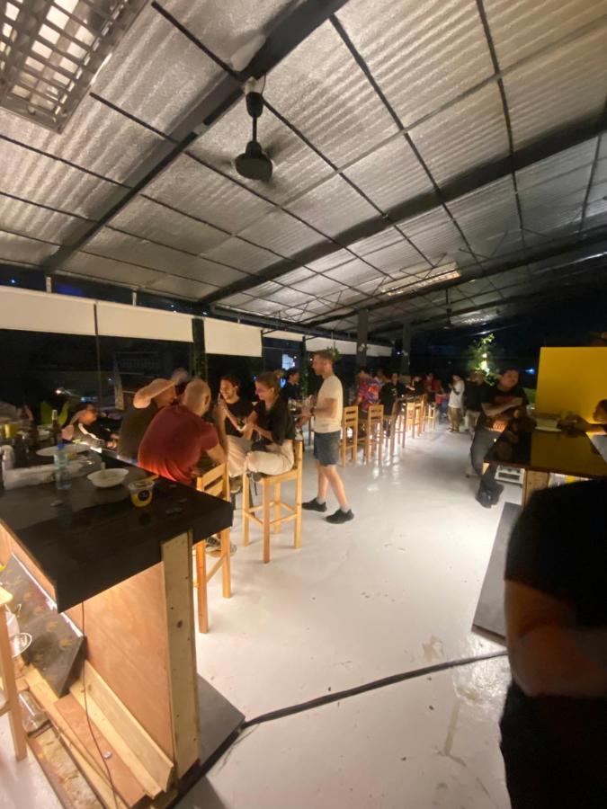 סן פדרו מקאטי Lime Lite Manila Hostel מראה חיצוני תמונה