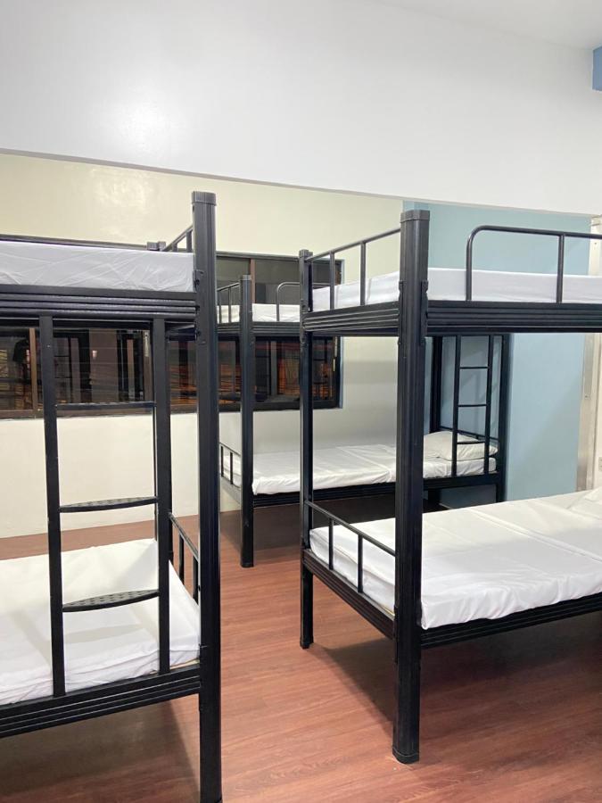 סן פדרו מקאטי Lime Lite Manila Hostel מראה חיצוני תמונה