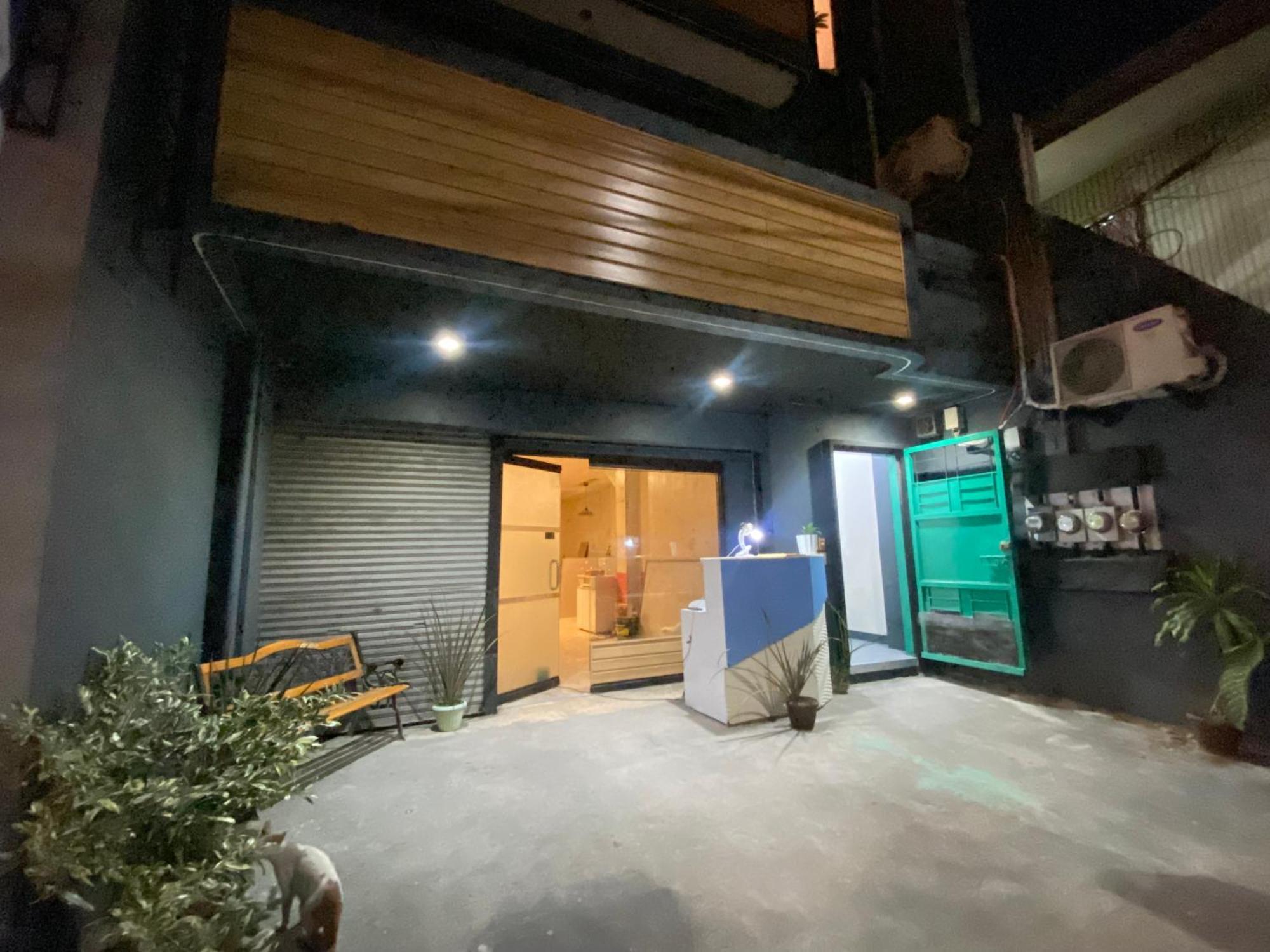 סן פדרו מקאטי Lime Lite Manila Hostel מראה חיצוני תמונה